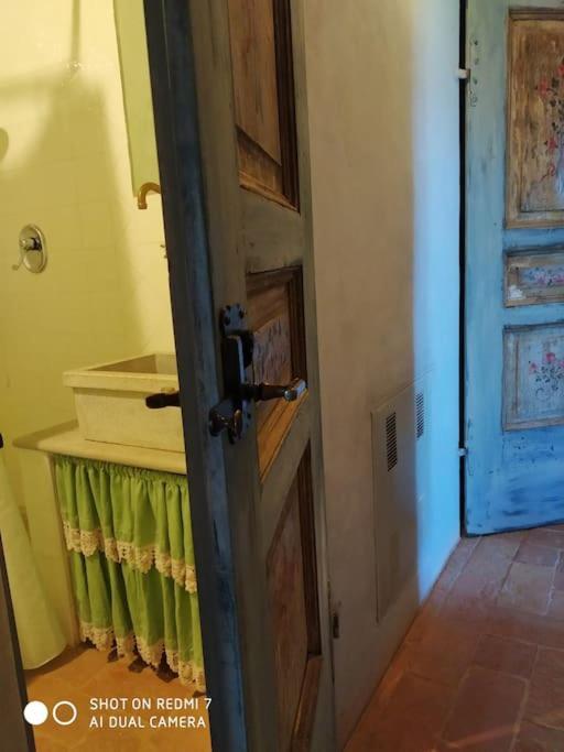 Casa Vacanza In Casale Vicino Orvieto Ficulle Exterior photo